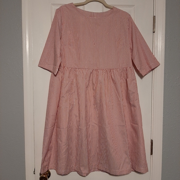 Dresses & Skirts - 🛍 Vintage Red & White Dress with Pockets Size L